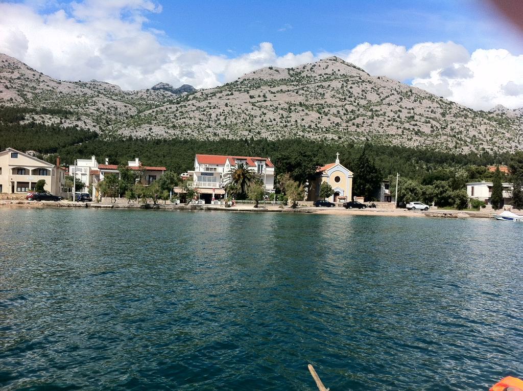 Apartments Dalmacija Starigrad Paklenica Bagian luar foto