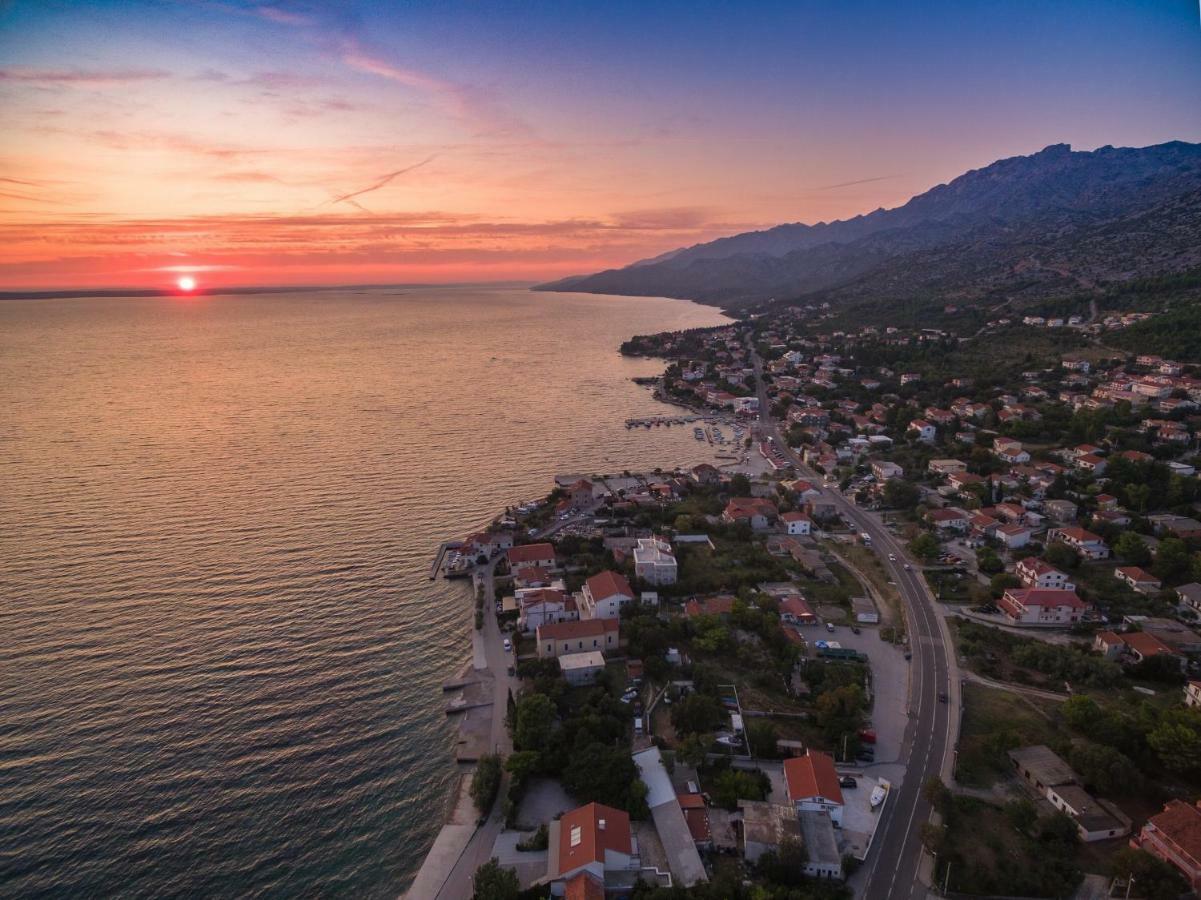 Apartments Dalmacija Starigrad Paklenica Bagian luar foto